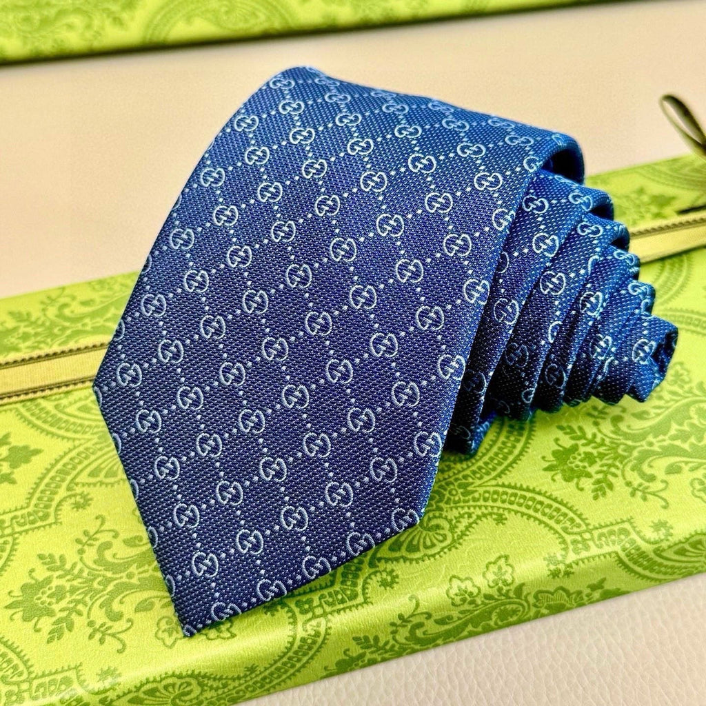 Gucci Style Men's GG Diamond Jacquard Silk Tie