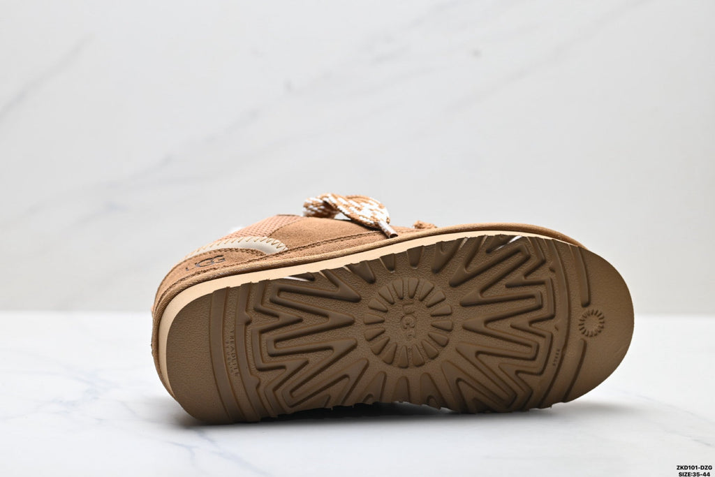 UGG LOWMEL Mid-Top Snow Boots