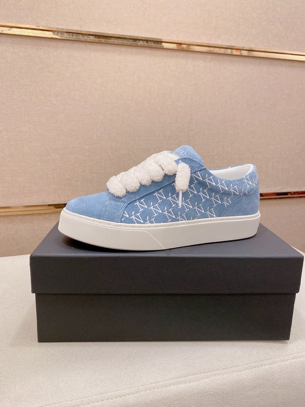 Numeris Suede Low-Top Sneakers
