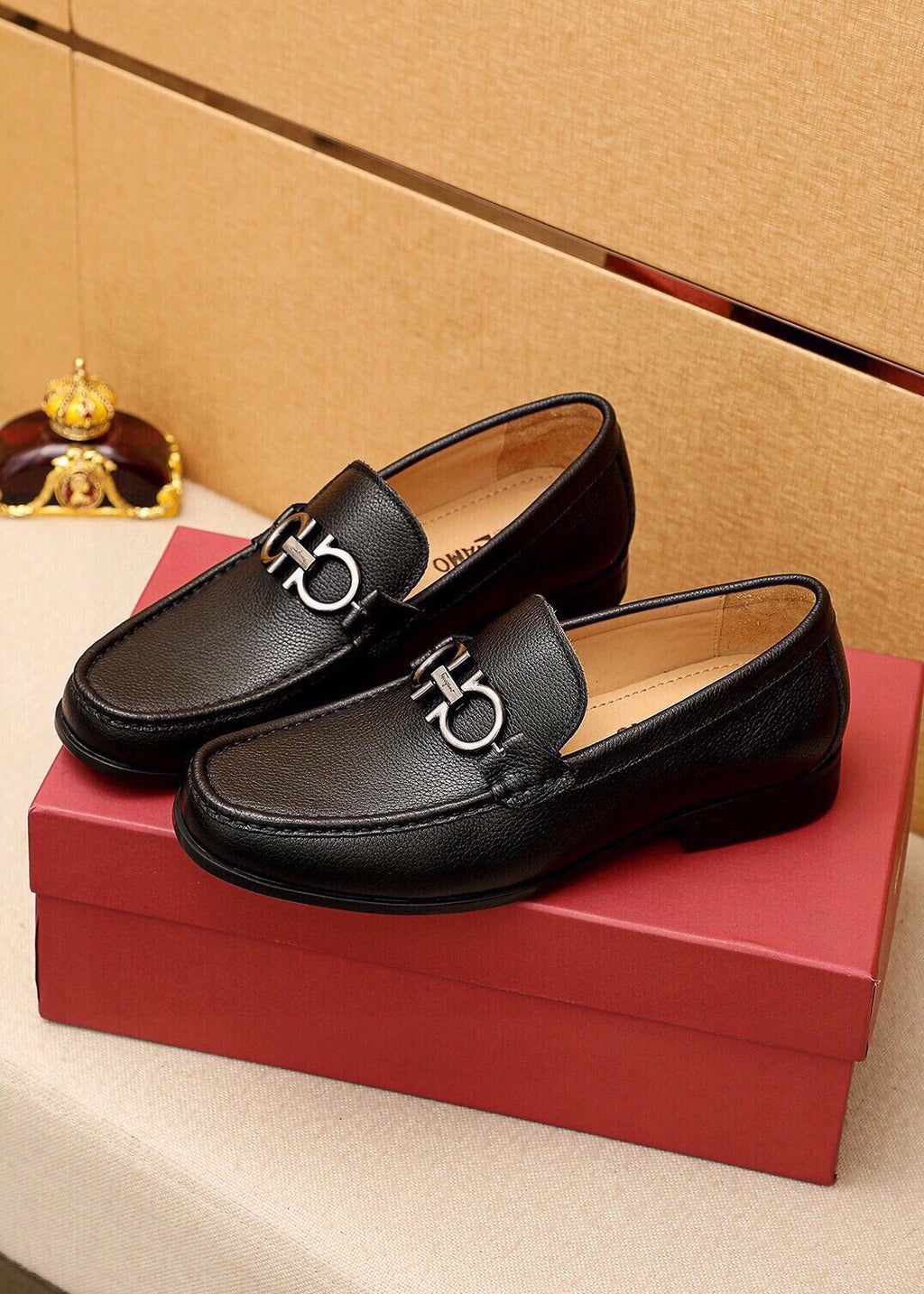 Ferragamo Men's Black Pebbled Leather Loafers