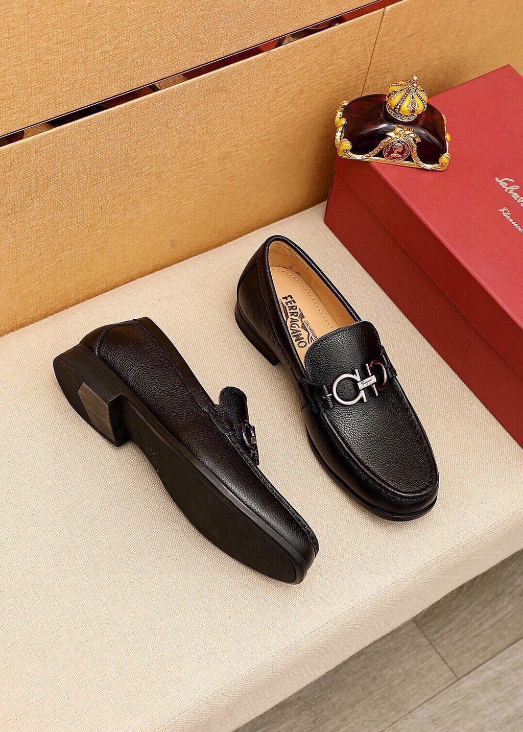 Ferragamo Men's Black Pebbled Leather Loafers